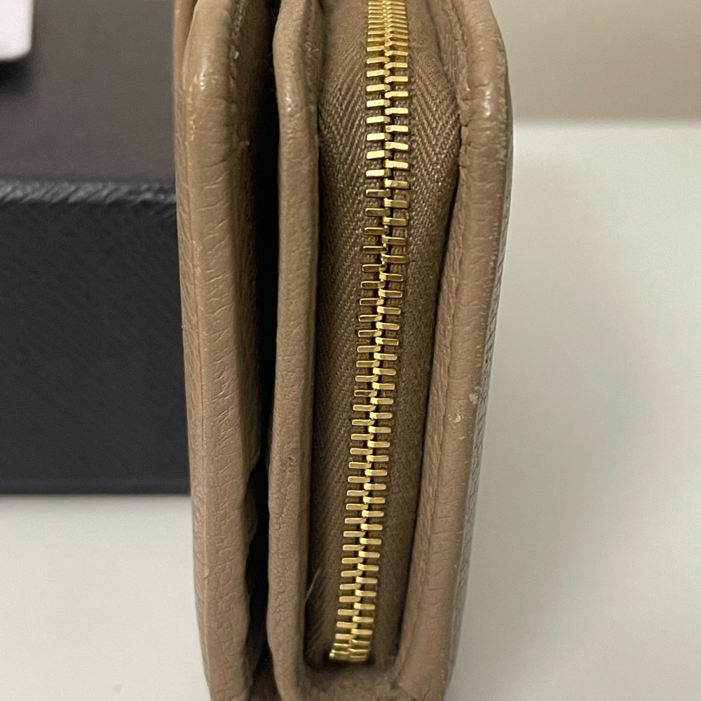 Prada Saffiano Small Wallet - Picture 3 of 10